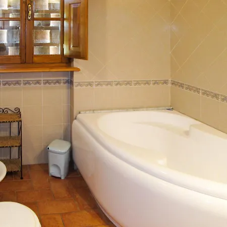 Giuseppe By Interhome * Lucca